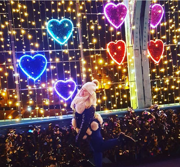 Во Вроцлаве включили праздничную иллюминацию к Рождеству