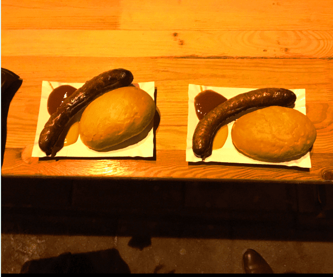 Краковяки “выдали” место с самыми вкусными колбасками в городе