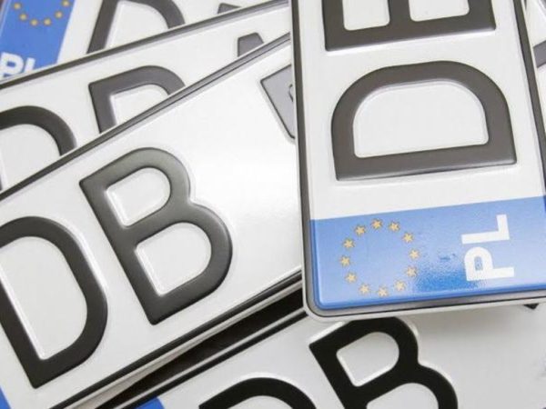 Как ввезти автомобиль на евробляхах, если вы работаете в Польше. Поможет консульский учет