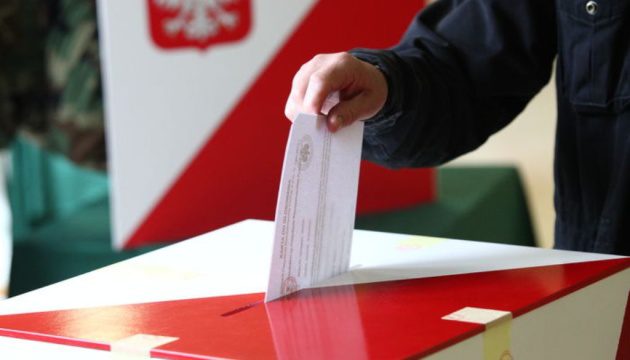 Українські ЗМІ про польскі вибори: Польща залишається хоч і складним, але партнером України.