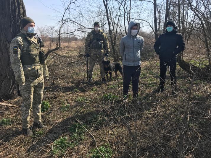 Українець у медичний масці намагався незаконно потрапити до Польщі