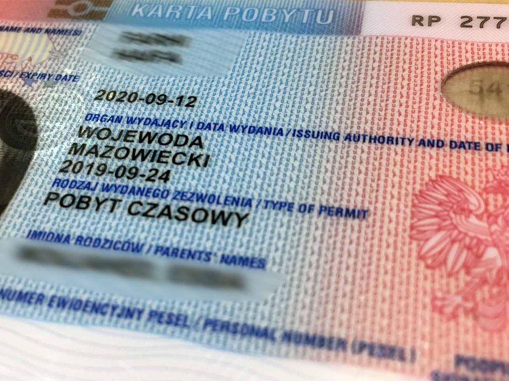 Як податися на карту побиту поштою у Польщі. Поради