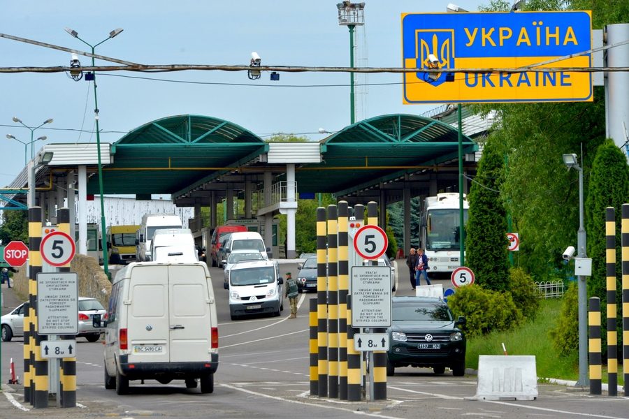 Україна та Польша закриють кордон для іноземців – з 15 та 16 березня