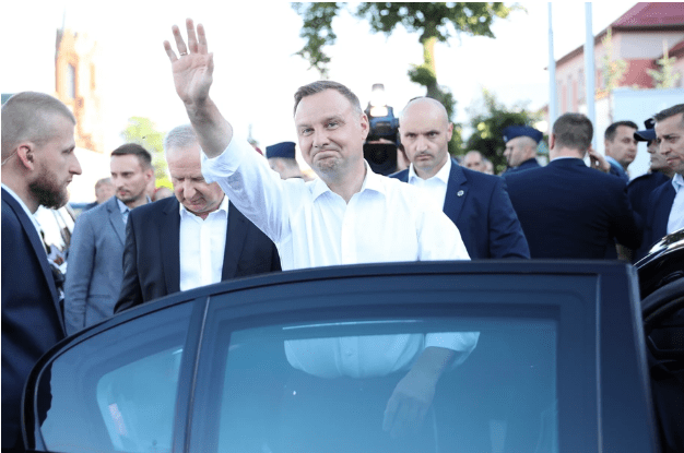 Дуда став жертвою російських пранкерів