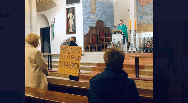 У Польщі тривають протести через заборону абортів