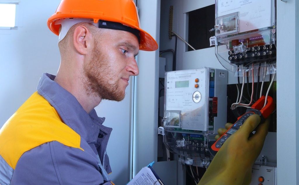 Польська промисловість зростає та потребує робочої сили