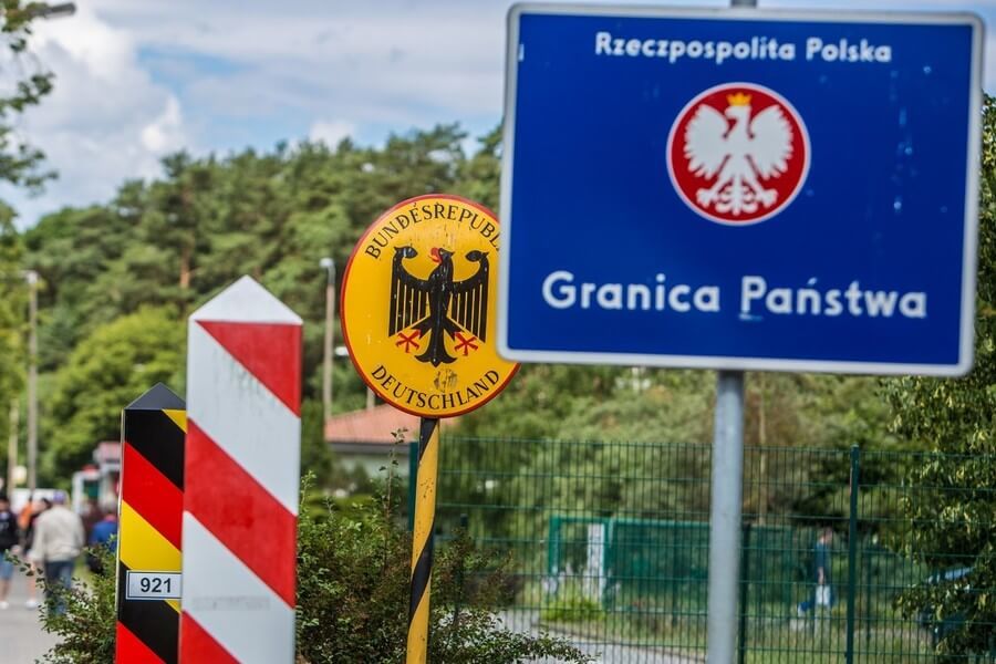 В Польщу і Литву за добу забрелі сотні нелегальних мігрантів з Білорусі.