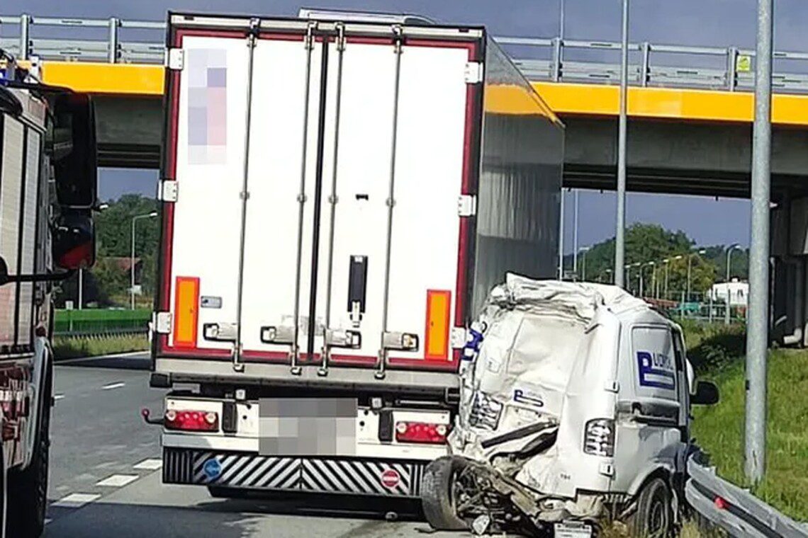 В ДТП загинув українець, якій малював дорожню розмітку