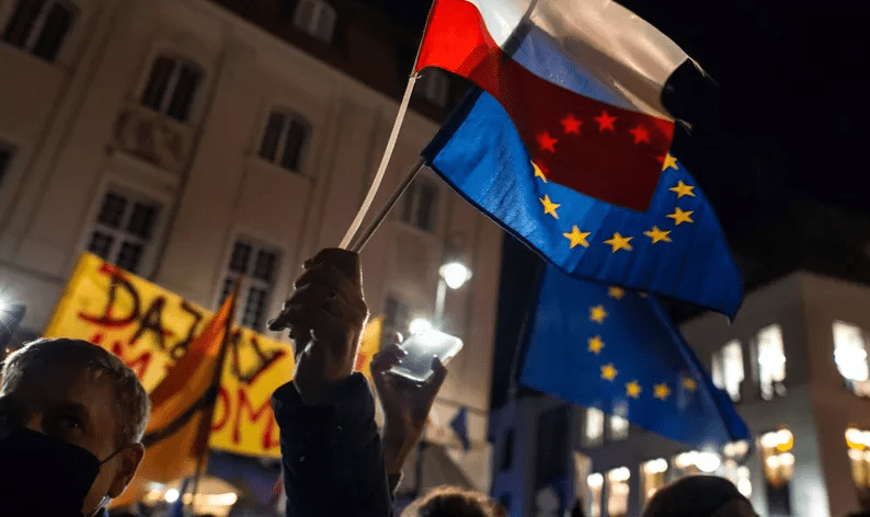 Польща отримала  від перебування в ЄС 2 трильйони злотих – економіст