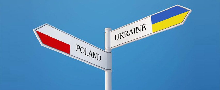 Польща обіцяє до обрання нового оператора видавати візи в Україні без затримок