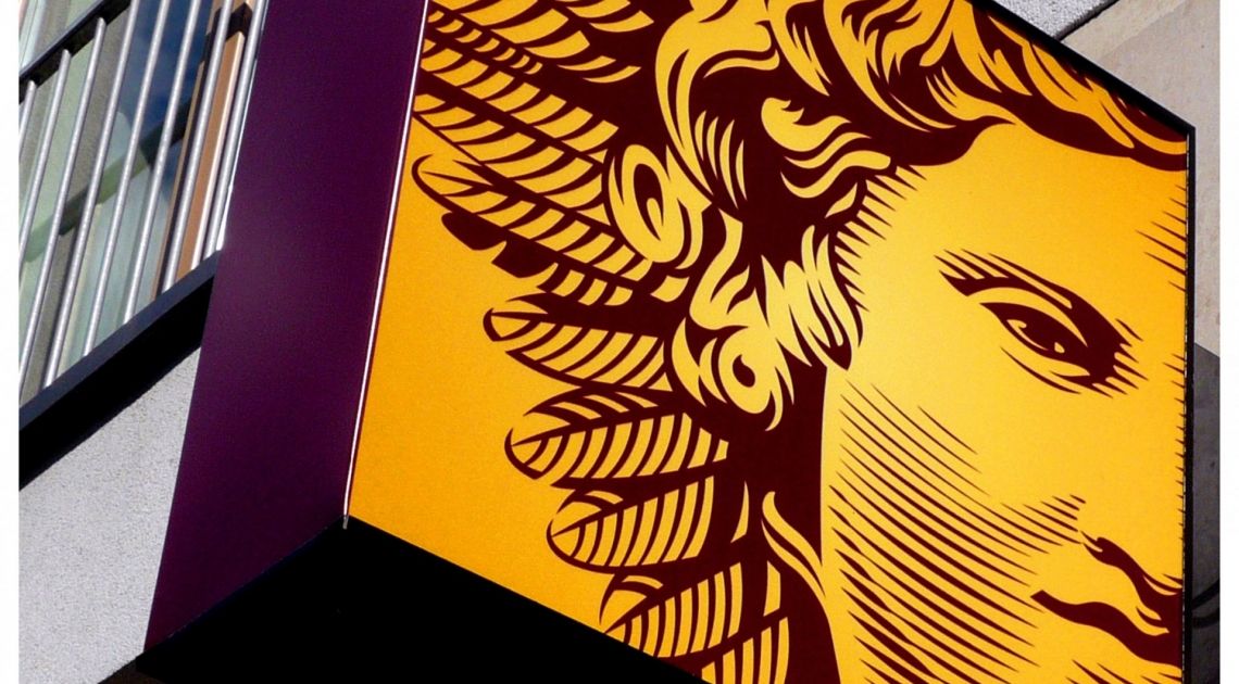 Alior Bank відкрив центр допомоги біженцям у Варшаві