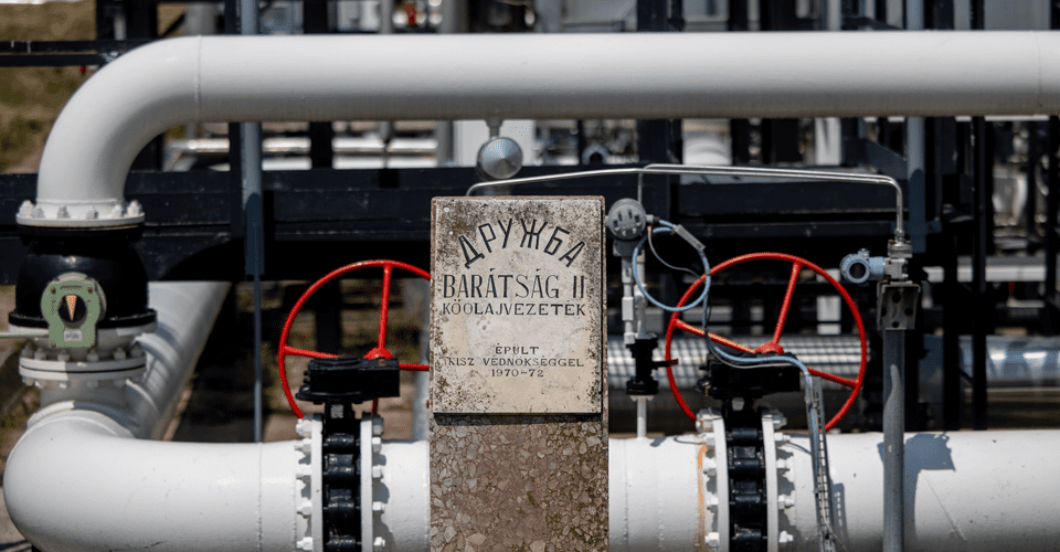 Польща зупинила прийом російської нафти нафтопроводом “Дружба”
