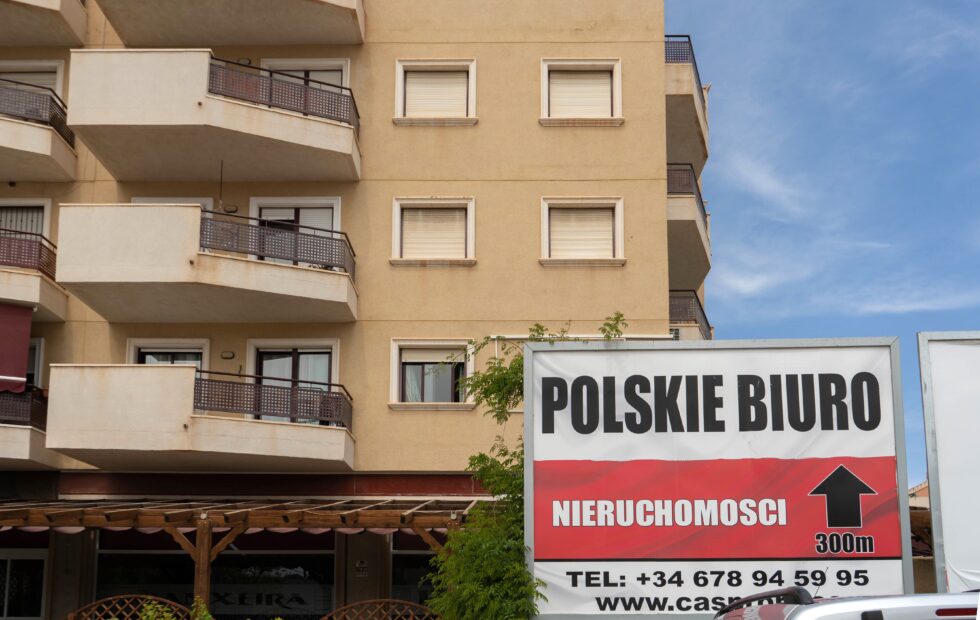 Чому поляки скуповують нерухомість в Іспанії