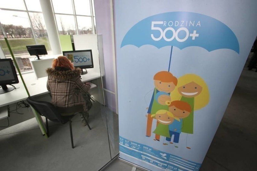 Родинну допомогу 500+ в Польщі збільшено: тепер це 800+